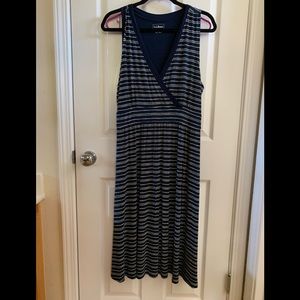 NWOT navy and blue LL Bean XL